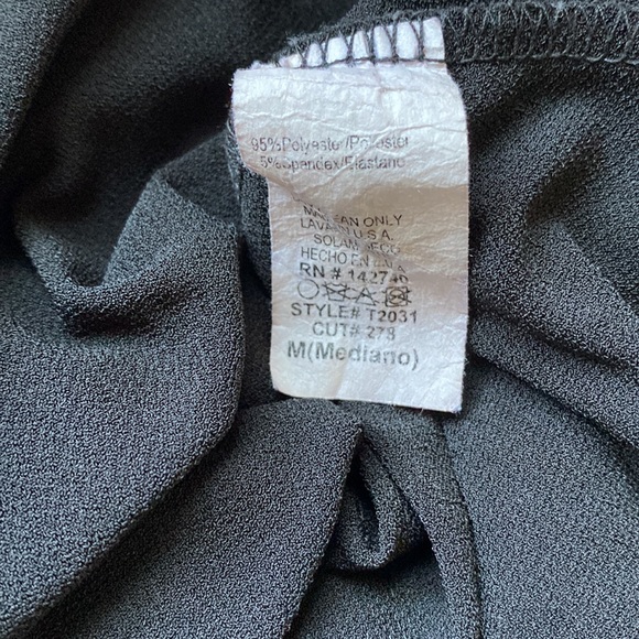 Long Sleeve Cropped Top Size Medium - Picture 5 of 5